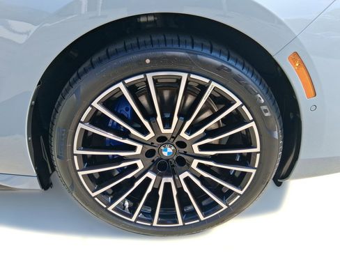 New 2026 BMW 750e xDrive image 11