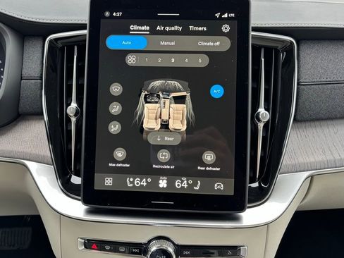 New 2026 Volvo XC90 B6 Ultra w/ Lounge Package image 14