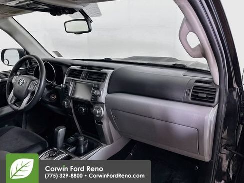 Used 2011 Toyota 4Runner Trail AWD/4WD image 32