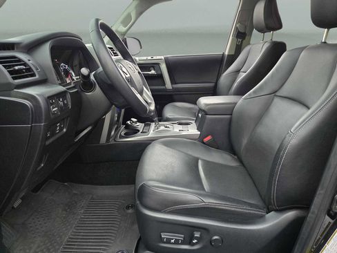 Used 2024 Toyota 4Runner Limited image 21