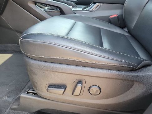 Used 2025 Kia Telluride S FWD image 12