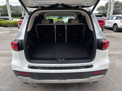 Used 2022 Mercedes-Benz GLB 250 w/ Premium Package Lite image 26