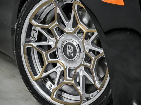 Used 2014 Rolls-Royce Wraith image 4