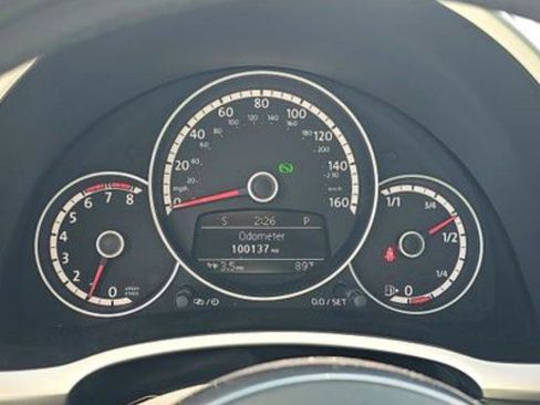 Used 2014 Volkswagen Beetle 1.8T FWD image 13