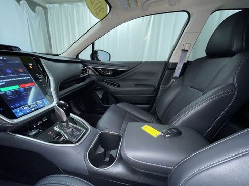 Used 2025 Subaru Outback Limited image 20
