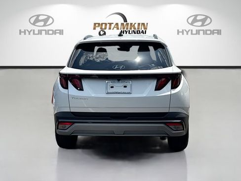Certified 2025 Hyundai Tucson SEL FWD image 6