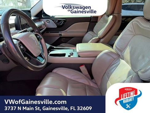 Used 2020 Lincoln Aviator Reserve w/ Equipment Group 202A image 19