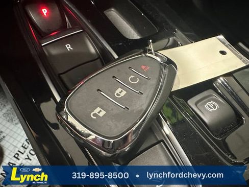Used 2023 Chevrolet Bolt EUV Premier FWD image 16
