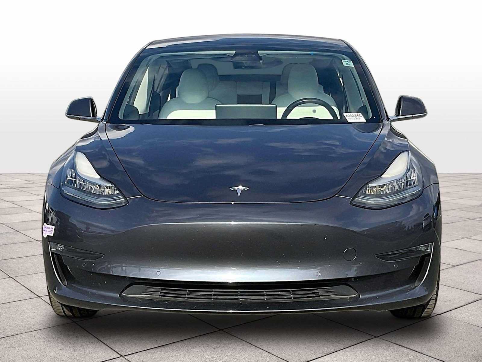 Used 2019 Tesla Model 3 Standard Range Plus RWD image 3