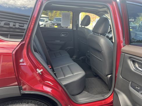 Used 2021 Nissan Rogue SL image 13