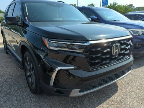 Certified 2024 Honda Pilot Elite image 2