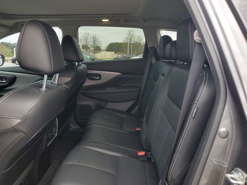 Used 2021 Nissan Murano SL w/ SL Moonroof Package image 12