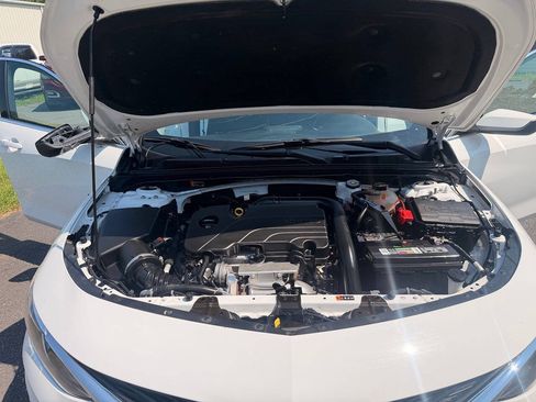 Used 2024 Chevrolet Malibu RS FWD image 19