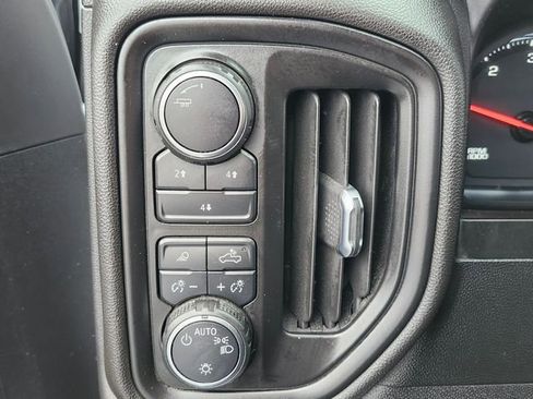 Used 2024 Chevrolet Silverado 3500 W/T image 28