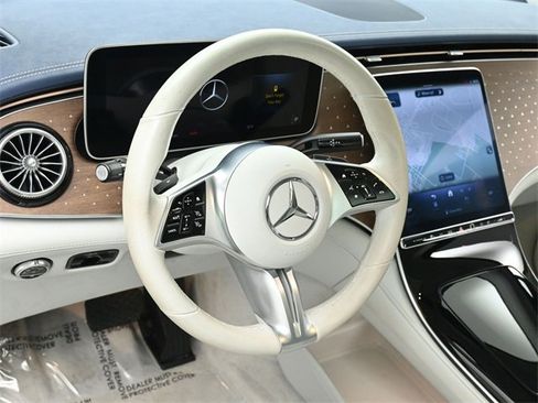 Used 2023 Mercedes-Benz EQE 500 4MATIC SUV image 29