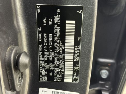 Used 2023 Toyota Highlander XLE FWD image 43