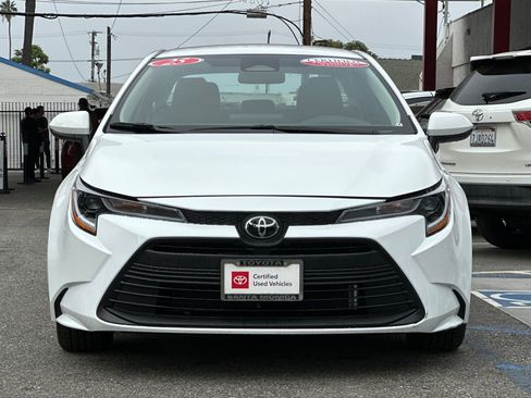 Used 2025 Toyota Corolla LE image 9