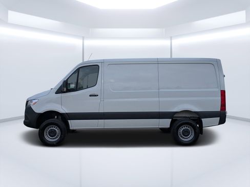 New 2026 Mercedes-Benz Sprinter 144 Cargo image 8