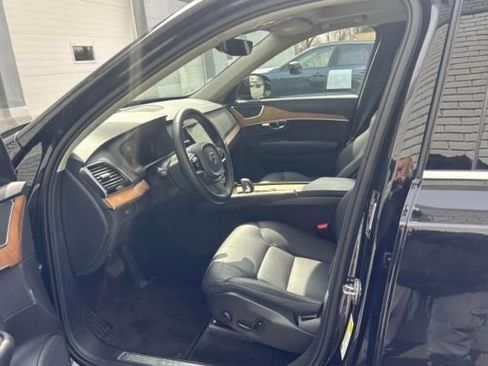 Used 2025 Volvo XC90 B5 Plus AWD/4WD image 5