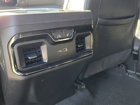 Used 2024 GMC Sierra 2500 AT4 w/ Technology Package image 25