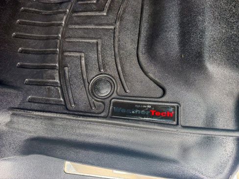 Used 2018 GMC Yukon XL Denali RWD image 18