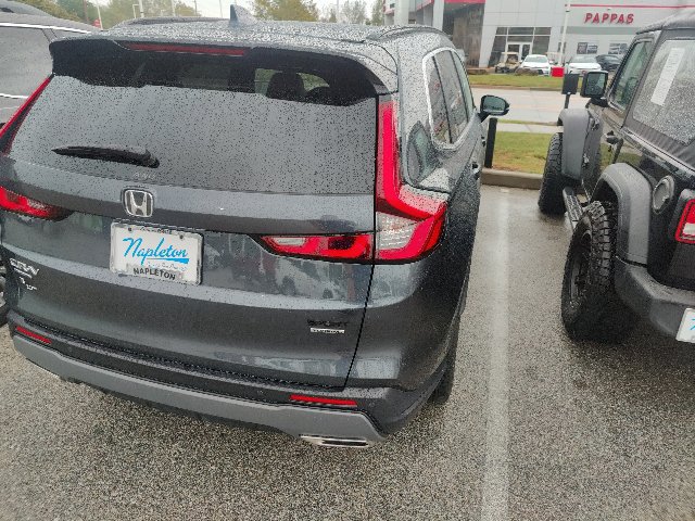 Used 2023 Honda CR-V Sport Touring image 11