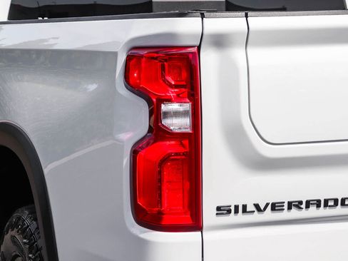 Used 2024 Chevrolet Silverado 1500 ZR2 w/ ZR2 Bison Edition AWD/4WD image 10