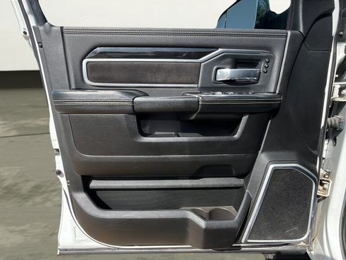 Used 2020 RAM 2500 Laramie AWD/4WD image 15