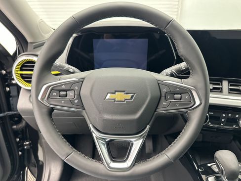 New 2026 Chevrolet Trax LT image 15