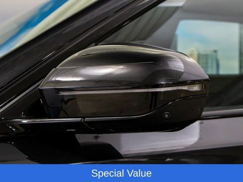 Used 2025 BMW 760i xDrive w/ Premium Package AWD/4WD image 10