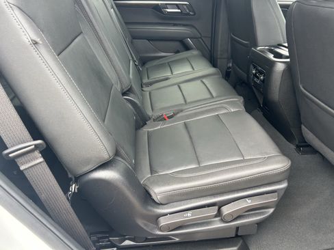 Used 2025 Chevrolet Tahoe LT AWD/4WD image 14