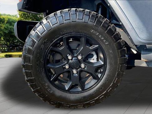 Used 2023 Jeep Wrangler Sport AWD/4WD image 9
