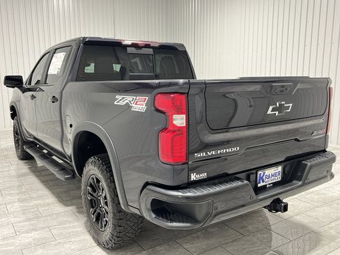 Used 2023 Chevrolet Silverado 1500 ZR2 w/ Technology Package image 3