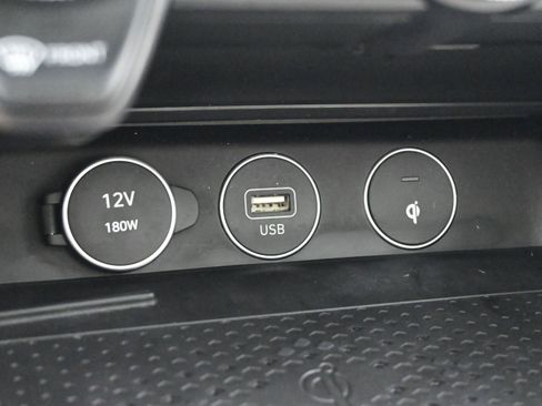 Certified 2023 Genesis G70 2.0T w/ Sport Prestige Package image 28