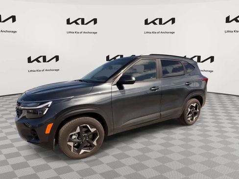 Used 2025 Kia Seltos S AWD/4WD image 5