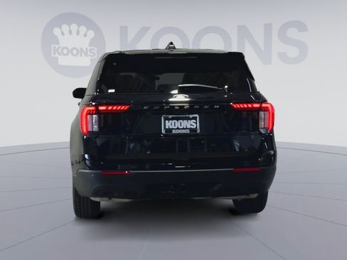 Used 2026 Ford Explorer Active RWD image 10