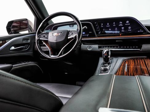 Used 2021 Cadillac Escalade Luxury RWD image 24