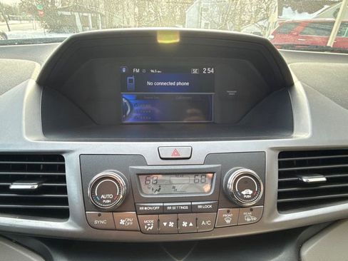 Used 2014 Honda Odyssey EX image 26