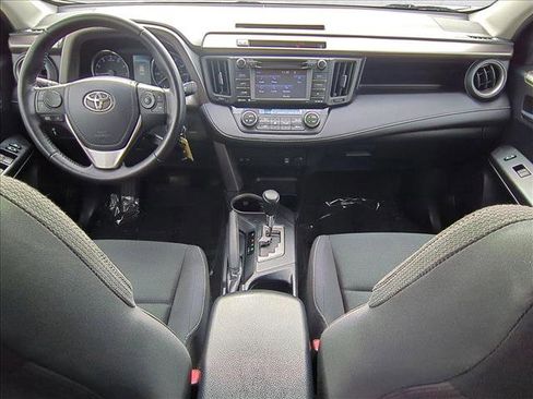 Used 2016 Toyota RAV4 XLE image 19
