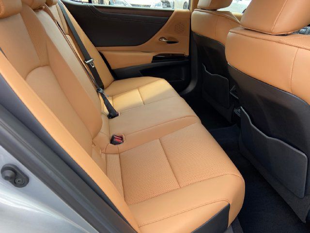 Certified 2024 Lexus ES 350 w/ Premium Package FWD image 27