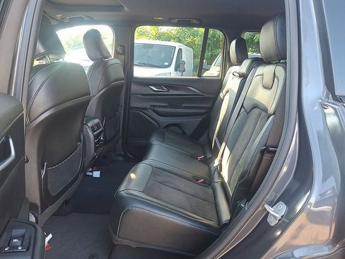 Certified 2023 Jeep Grand Cherokee Altitude AWD/4WD image 26