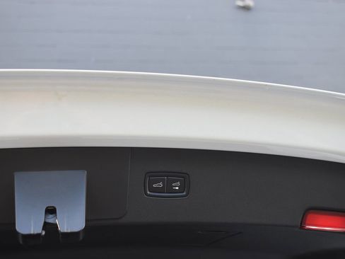 Used 2023 Porsche Cayenne Turbo w/ Premium Package Plus image 44