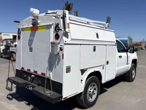 Used 2017 Chevrolet Silverado 3500 W/T RWD image 3