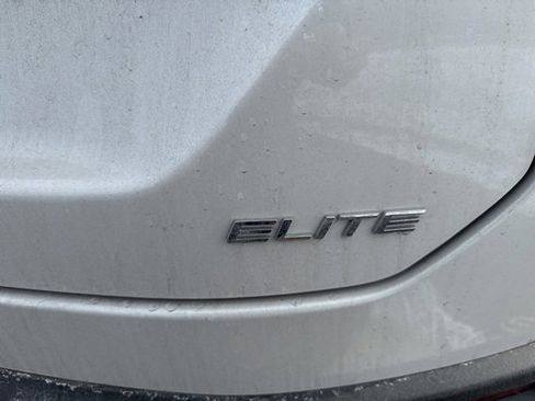 Certified 2025 Honda Pilot Elite image 11