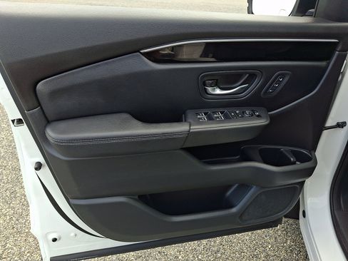 Certified 2023 Honda Pilot EX-L image 12