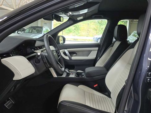 Used 2024 Land Rover Discovery Sport Dynamic SE image 24