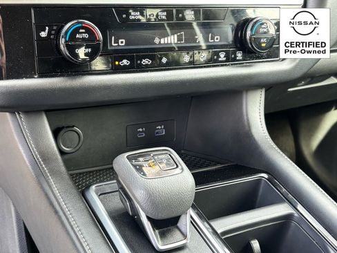 Certified 2024 Nissan Pathfinder SV image 27