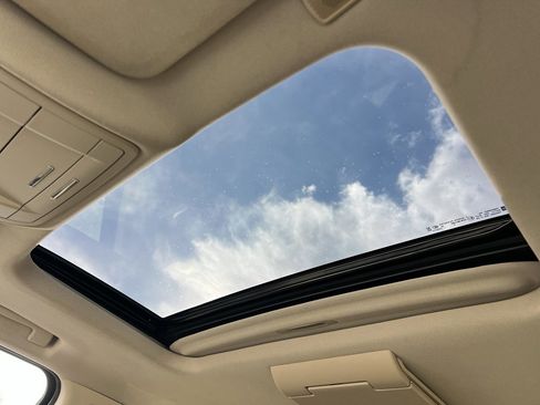 Used 2020 GMC Yukon XL SLT w/ Open Road Package image 29