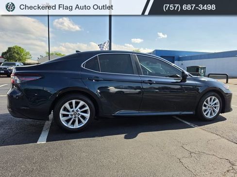 Used 2021 Toyota Camry LE FWD image 10