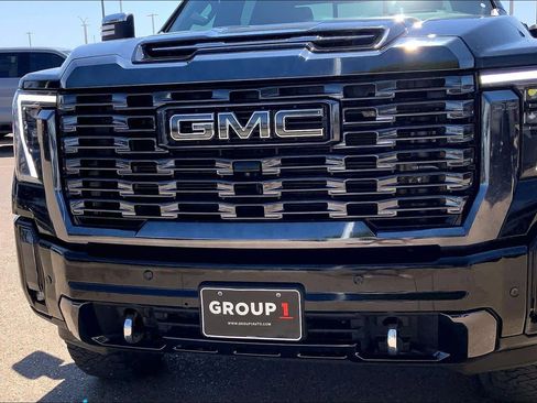 Used 2024 GMC Sierra 2500 Denali Ultimate AWD/4WD image 30
